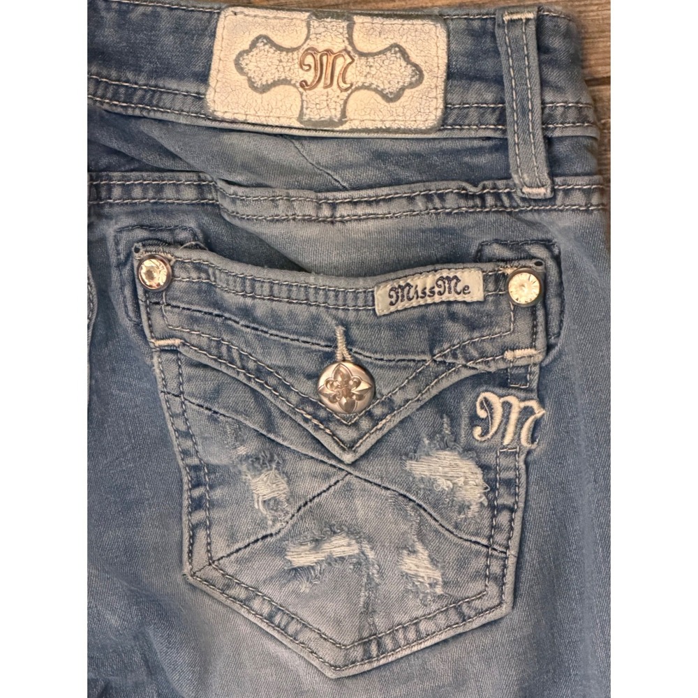 Miss Me Signature Bootcut Jeans Medium Wash Bling Flap Size 26x28 Short Y2K - Picture 11 of 12